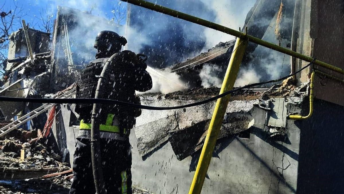 A woman was killed and a man injured in recent Russian shelling across Dnipropetrovsk region, according to the State Emergency Service of...