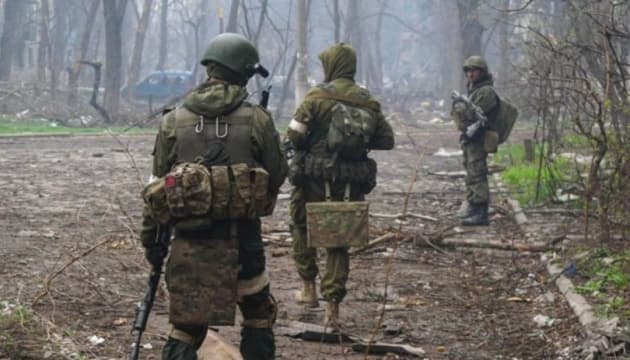 Russian forces in Luhansk have introduced a new protocol for the expropriation of Ukrainian residential properties, according to regional...