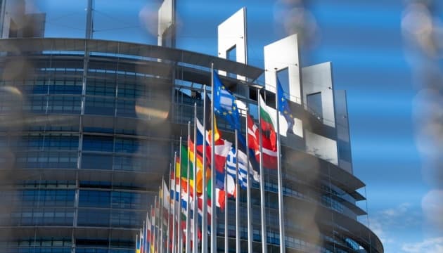 The European Parliament has approved two reports advocating for Ukraine's inclusion in the EU defense market, emphasizing the need for a...