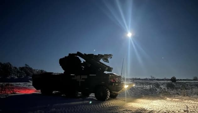 On March 13, Ukrainian defense forces engaged in 153 combat clashes with Russian troops, primarily in the Kostiantynivka direction, as re...